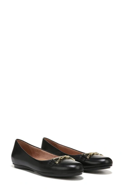 Shop Naturalizer Maxwell Skimmer Flat In Black Leather
