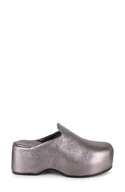 Zigi Kristen Platform Clog In Pewter Leather