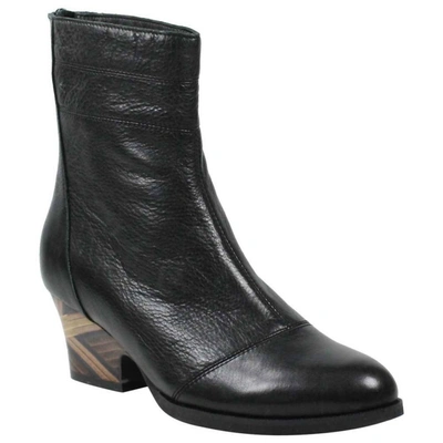 Shop L'amour Des Pieds Women's Joosa Boot In Black Lamba
