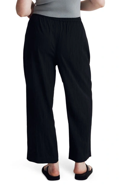 Madewell Crinkled Straight Leg Crop Crepe Pants In True Black