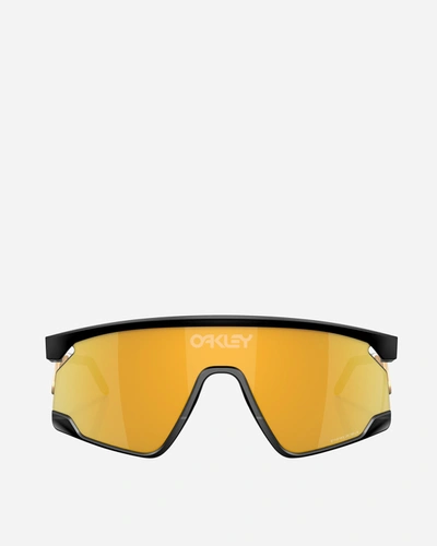Shop Oakley Bxtr Sunglasses Matte In Black