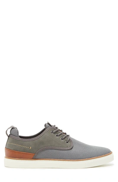 Madden Castra Sneaker In Grey