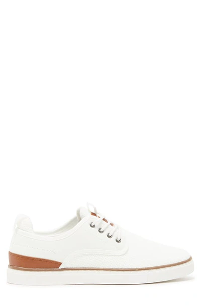Madden Castra Sneaker In White