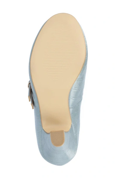 Journee Collection Windy Pump In Blue