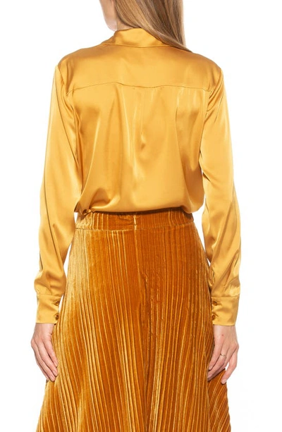 Alexia Admor Long Sleeve Button-up Shirt In Marigold