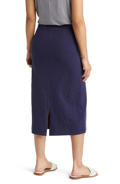 Caslon Softly Ruched Midi Skirt In Navy Peacoat