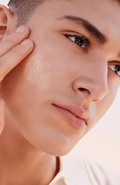 Shiseido Urban Environment Vita-clear Broad Spectrum Spf 42 Sunscreen