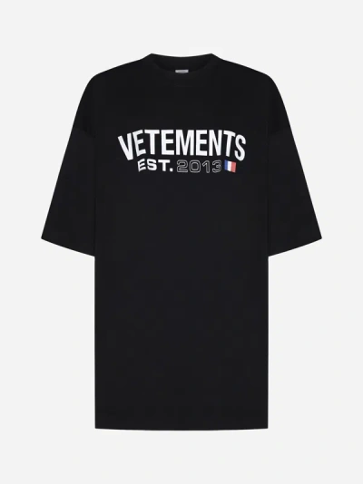 Shop Vetements Flag Logo Cotton Oversized T-shirt In Black