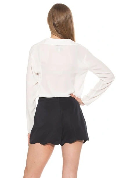 Alexia Admor Lori Long Sleeve Blouse In Ivory