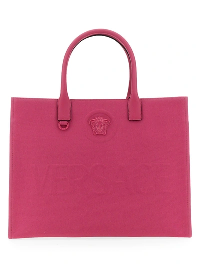 Shop Versace La Medusa Shopper In Rosa