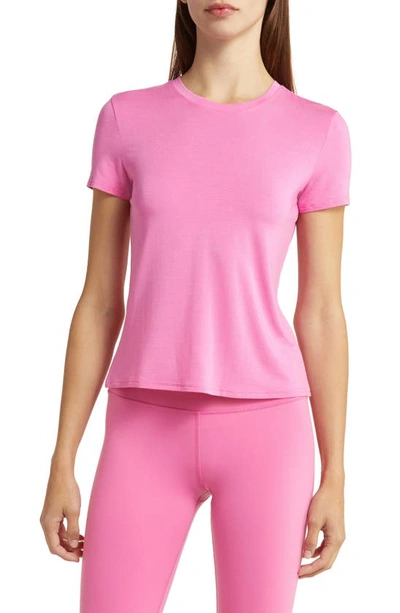 Shop Alo Yoga Alo Stretch T-shirt In Paradise Pink