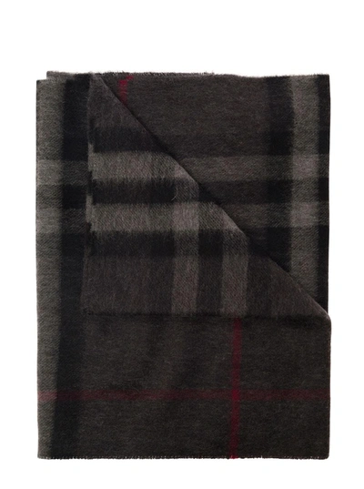 Shop Burberry Grey Scarf With Vintage Check Motif And Fringed Hem In Cashmere Man