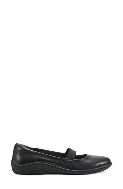 Easy Spirit Golden Ballet Flat In Black