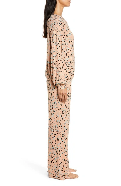 Honeydew Intimates Play It Cool Pajamas In Stone Leopard