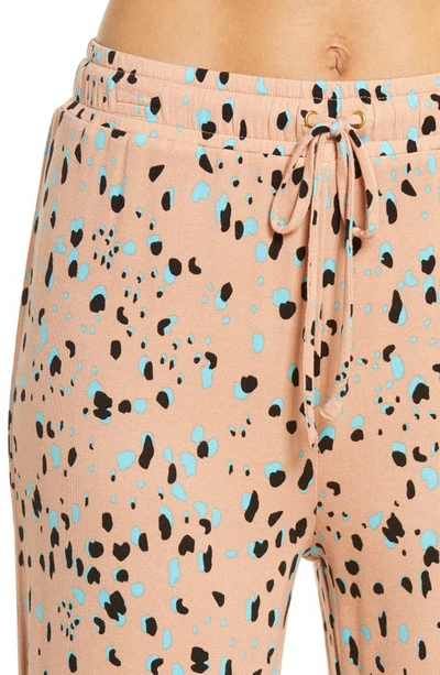 Honeydew Intimates Play It Cool Pajamas In Stone Leopard