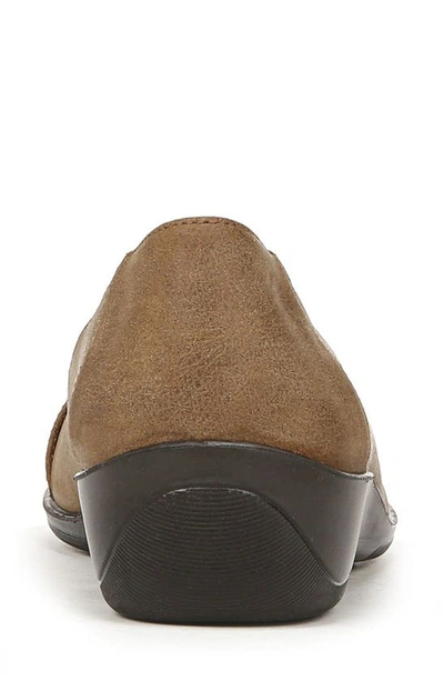 Lifestride Ideal Chain Wedge Flat In Mocha