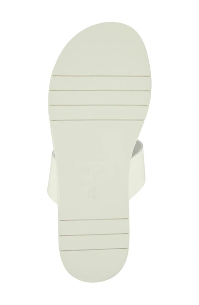 Mia Yelena Slide Sandal In Bone