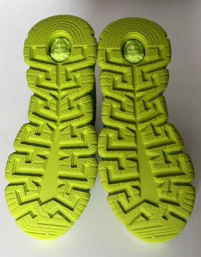 Pre-owned Versace $895  Trigreca Chain Reaction Sneakers Citron 10.5 (43.5) It Dsu8094 In Multicolor