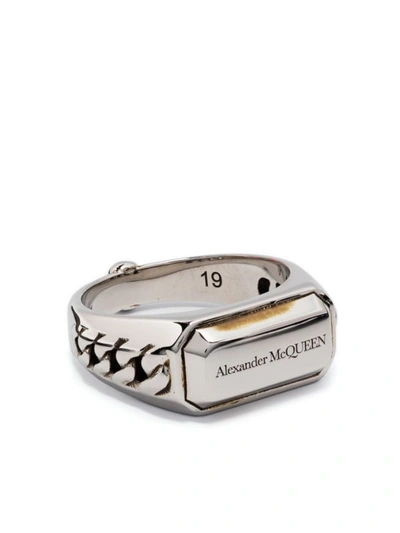 Shop Alexander Mcqueen Chain-motif Signet Ring In Silver