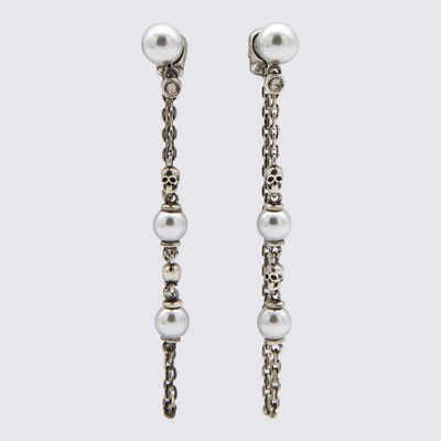 Shop Alexander Mcqueen Brass Pearl Skull Earrings In Ottone/perla