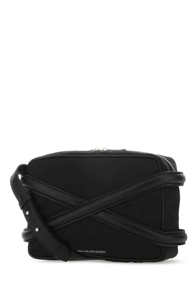 Shop Alexander Mcqueen Shoulder Bags In Black