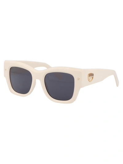 Shop Chiara Ferragni Sunglasses In Vk6ir Bianco
