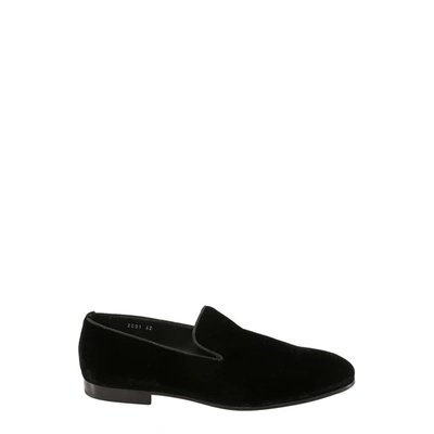 Shop Doucal's Loafer In Black
