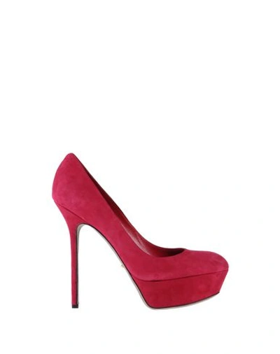 Shop Sergio Rossi Court In Fuchsia