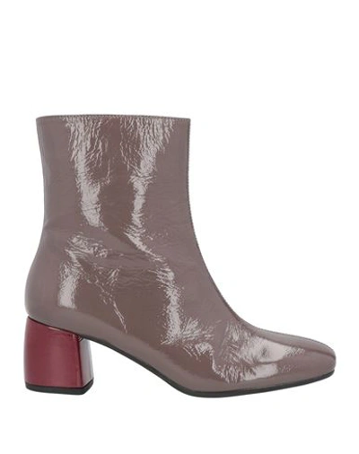 Shop Maliparmi Malìparmi Woman Ankle Boots Light Brown Size 6 Soft Leather In Beige