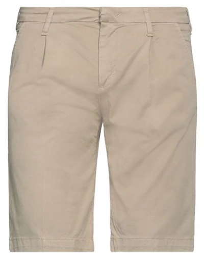 Shop Coroglio By Entre Amis Man Shorts & Bermuda Shorts Beige Size 30 Cotton, Elastane