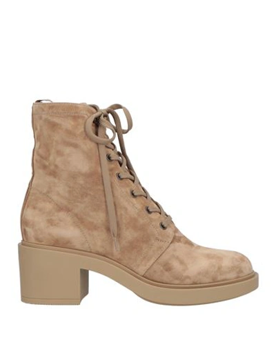 Gianvito Rossi Woman Ankle Boots Camel Size 10 Soft Leather In Beige