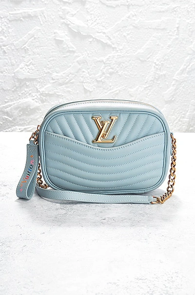 Louis Vuitton LV New wave camera bag Blue Leather ref.363339 - Joli Closet