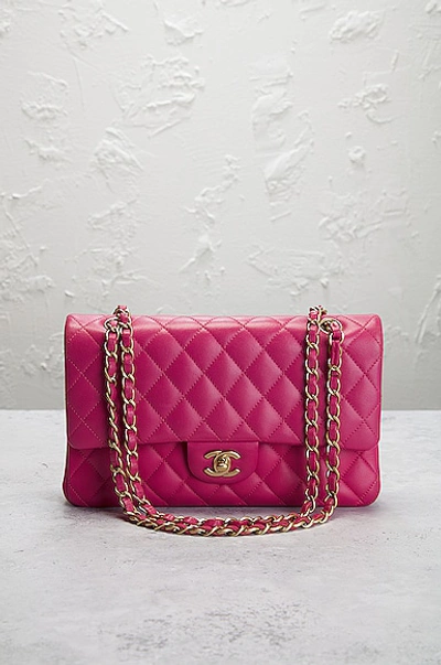 Pre-owned Chanel Lambskin Shoulder Bag In Pink