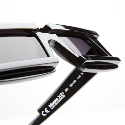 Kuboraum Sunglasses In Black