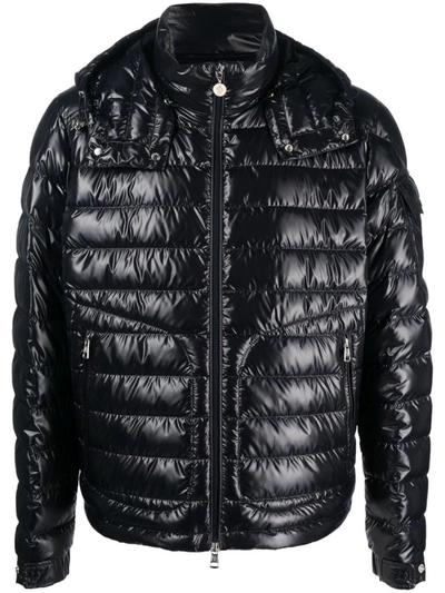 Moncler puffer best sale logo patch jacket