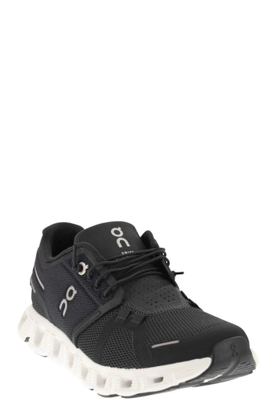 Shop On Cloud 5 - Sneakers In Black/white