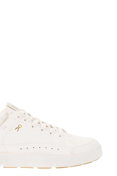 Shop On The Roger - Sneakers In White