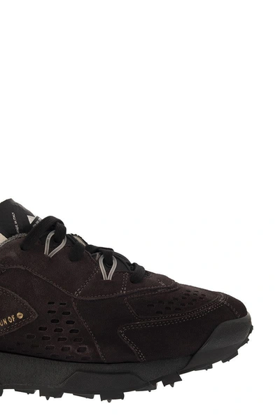 Shop Run Of Hash Smoky - Sneakers In Dark Brown