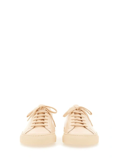 Shop Common Projects Sneaker Original Achilles Low In Pink