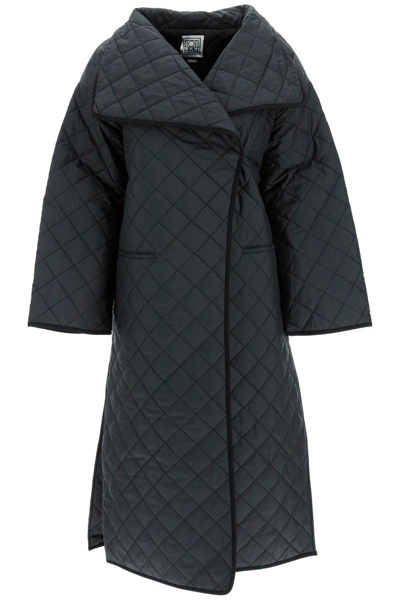 Shop Totême Toteme Signature Quilted Coat In Recycled Polyester In Black