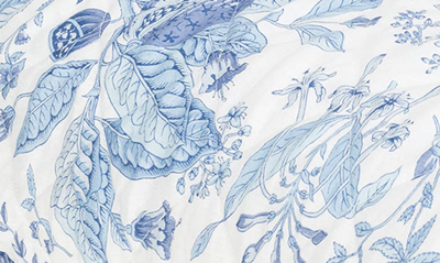 Matouk Pomegranate Linen Quilt In Porcelain Blue