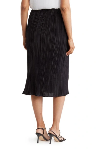 Renee C Solid Plissé Midi Skirt In Black