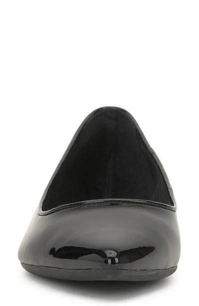 Jessica Simpson Cazzedy Pointed Toe Flat In Black