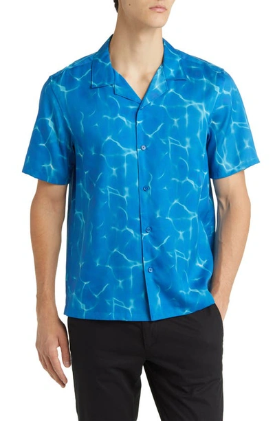 Shop Theory Irving Ripple Short Sleeve Button-up Camp Shirt In Sail Blue Multi
