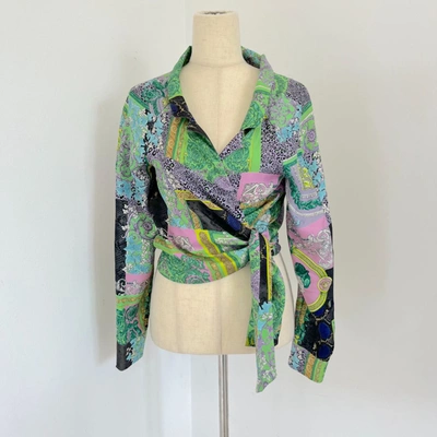 Pre-owned Versace Green/multicolor Printed Crop Wrap Blouse