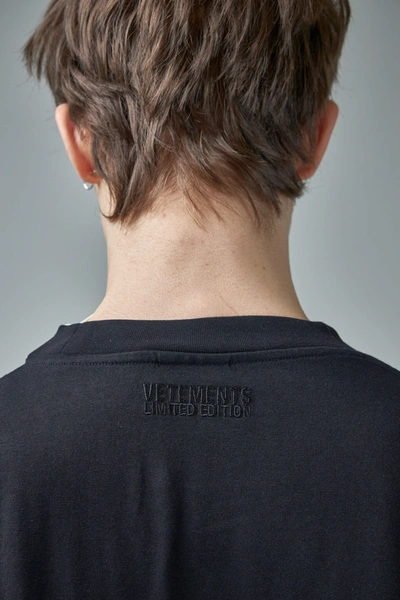 Shop Vetements Sticker Logo T-shirt
