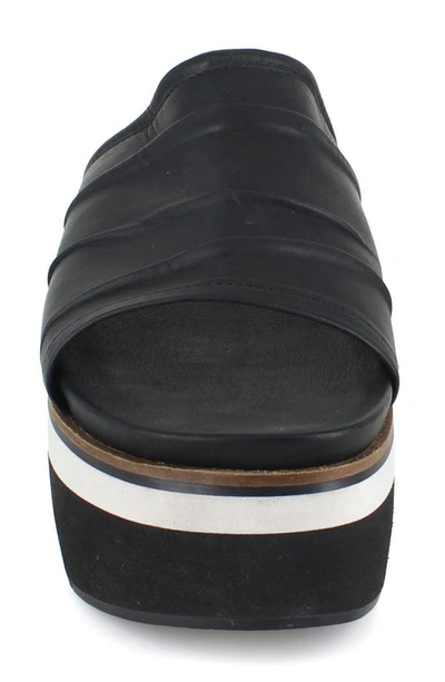 National Comfort Scrunched Platform Slide Sandal In Black Leather