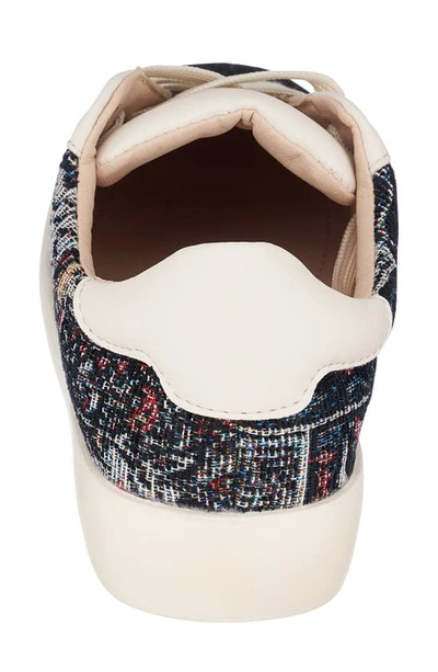 Good Choice New York Kalio Printed Low Top Sneaker In Beige