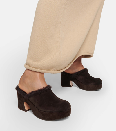 Gianvito Rossi 85mm Fur-lining Suede Mules In Brown