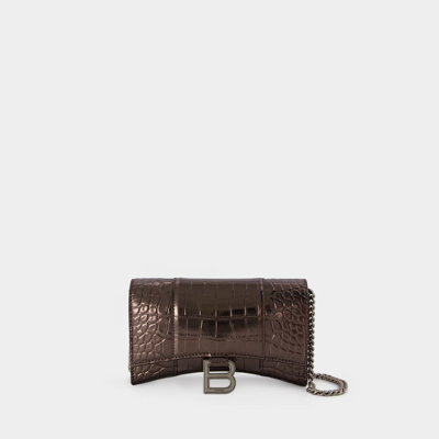 Shop Balenciaga Hourglass Wallet On Chain -  - Leather - Dark Bronze In Metallic